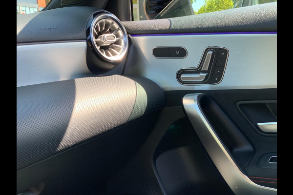Mercedes-Benz A-Klasse 220 4MATIC Premium Plus AMG PANO FULL ! SFEER MEMORY A220
