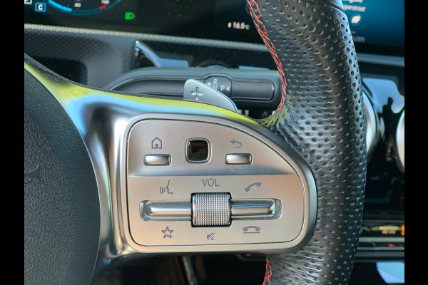 Mercedes-Benz A-Klasse 220 4MATIC Premium Plus AMG PANO FULL ! SFEER MEMORY A220