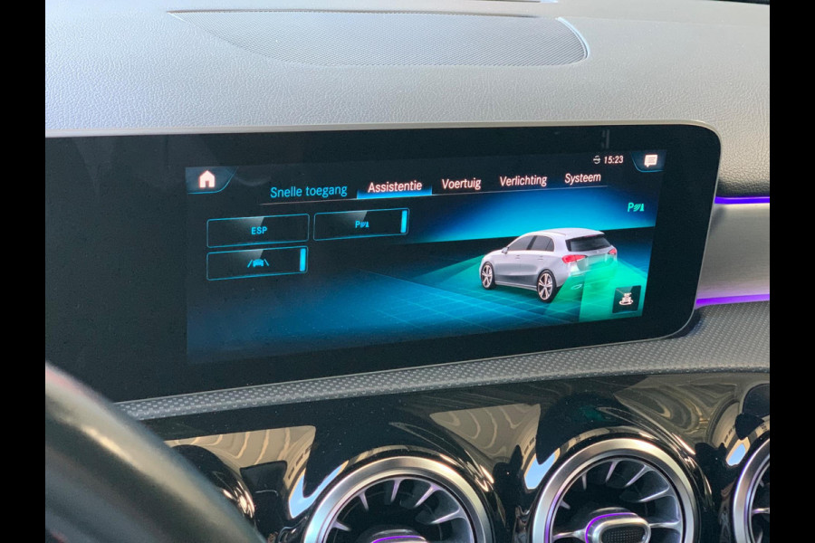 Mercedes-Benz A-Klasse 220 4MATIC Premium Plus AMG PANO FULL ! SFEER MEMORY A220