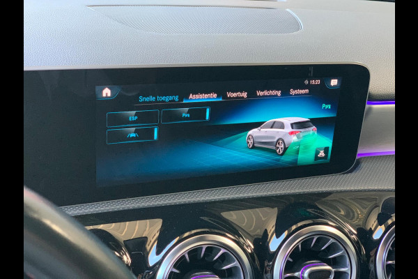 Mercedes-Benz A-Klasse 220 4MATIC Premium Plus AMG PANO FULL ! SFEER MEMORY A220