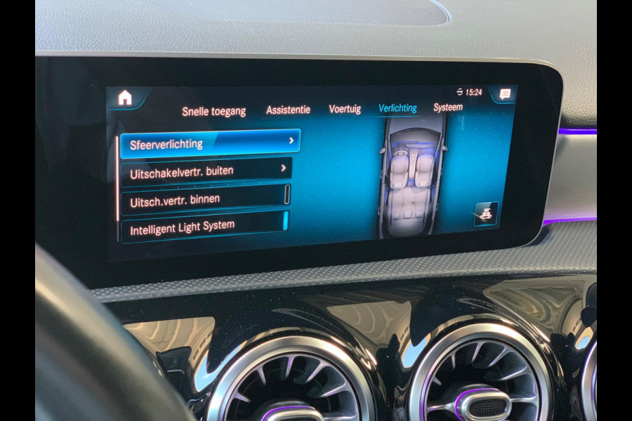 Mercedes-Benz A-Klasse 220 4MATIC Premium Plus AMG PANO FULL ! SFEER MEMORY A220