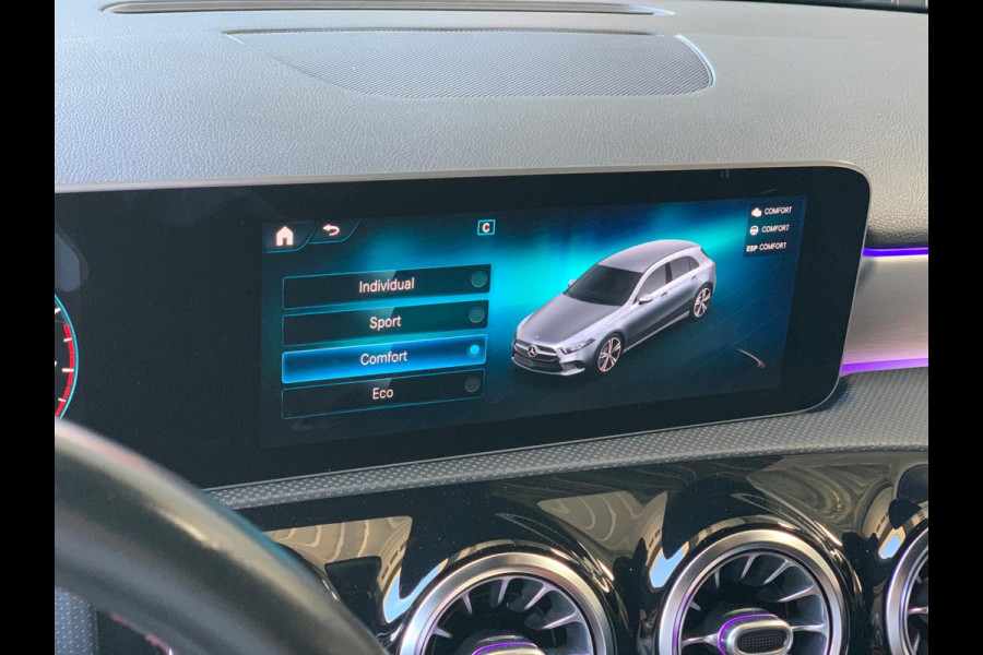 Mercedes-Benz A-Klasse 220 4MATIC Premium Plus AMG PANO FULL ! SFEER MEMORY A220