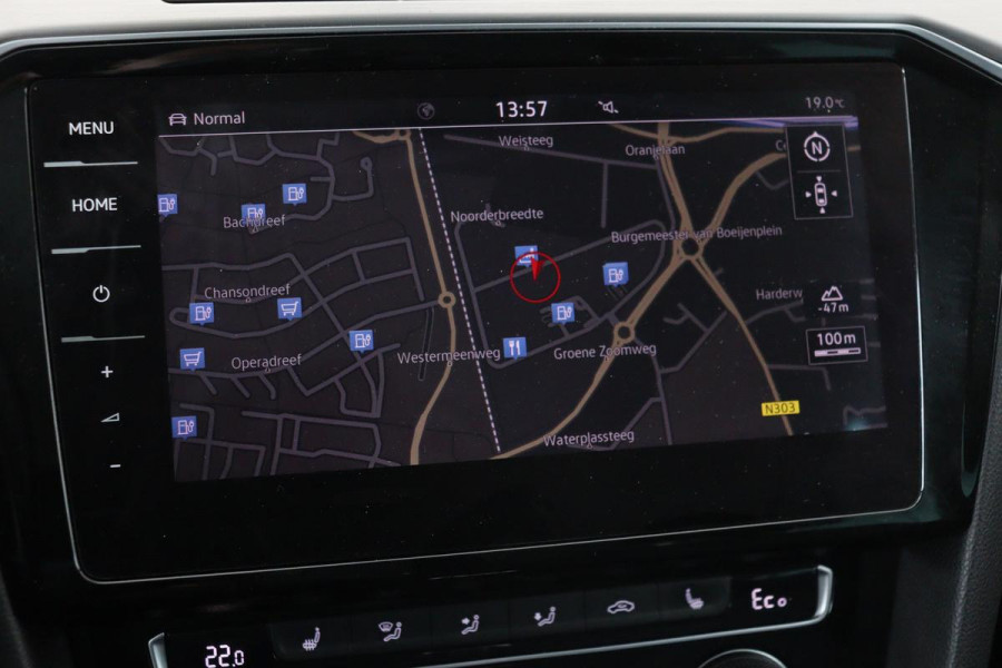 Volkswagen Passat 1.4 TSI PHEV GTE | Head-Up | Stoelverwarming | 360 camera | Trekhaak | Keyless | Carplay | Dynamic Chassis Control | Full LED | Massage | Navigatie | Active Info Display