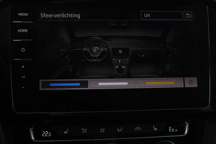 Volkswagen Passat 1.4 TSI PHEV GTE | Head-Up | Stoelverwarming | 360 camera | Trekhaak | Keyless | Carplay | Dynamic Chassis Control | Full LED | Massage | Navigatie | Active Info Display