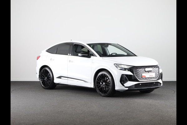 Audi Q4 Sportback e-tron 40 S edition 77 kWh 204pk | Trekhaak | 21 inch lichtmetalen velgen | Parkeercamera | Optiekpakket zwart