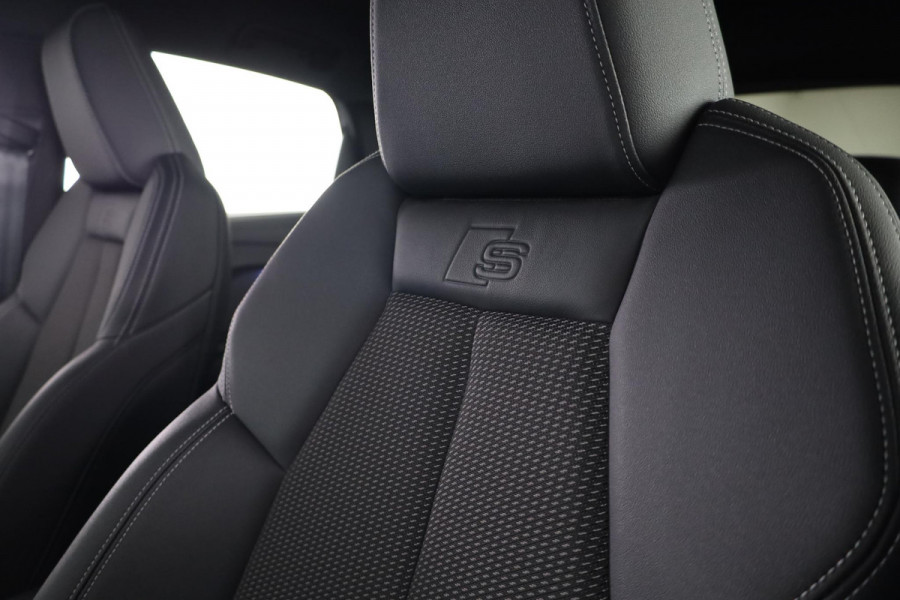 Audi Q4 Sportback e-tron 40 S edition 77 kWh 204pk | Trekhaak | 21 inch lichtmetalen velgen | Parkeercamera | Optiekpakket zwart