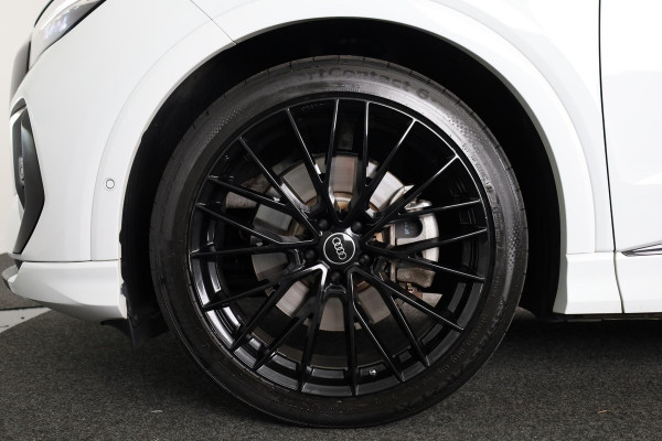 Audi Q4 Sportback e-tron 40 S edition 77 kWh 204pk | Trekhaak | 21 inch lichtmetalen velgen | Parkeercamera | Optiekpakket zwart