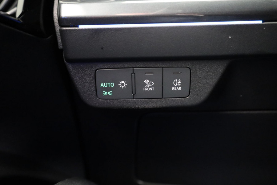 Audi Q4 Sportback e-tron 40 S edition 77 kWh 204pk | Trekhaak | 21 inch lichtmetalen velgen | Parkeercamera | Optiekpakket zwart