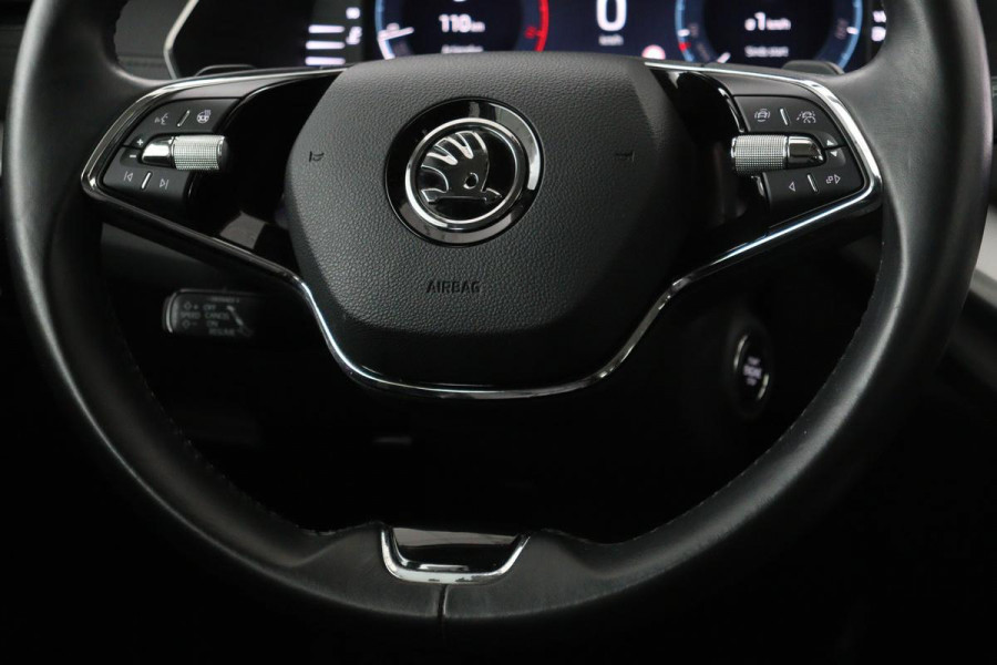 Škoda Octavia 1.0 TSI Business Edition | Leder | Stoelverwarming | Trekhaak | Adaptive cruise | Carplay | Climate control | Parkeerhulp