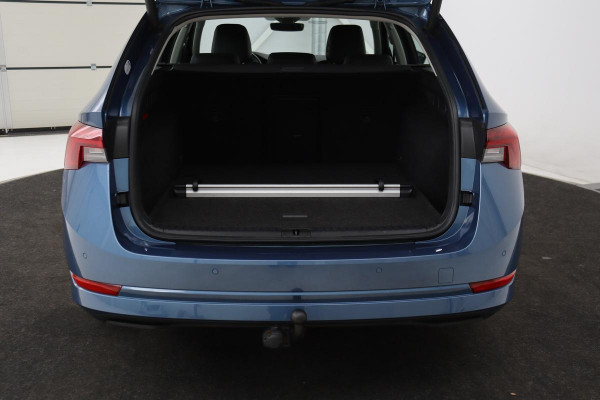Škoda Octavia 1.0 TSI Business Edition | Leder | Stoelverwarming | Trekhaak | Adaptive cruise | Carplay | Climate control | Parkeerhulp