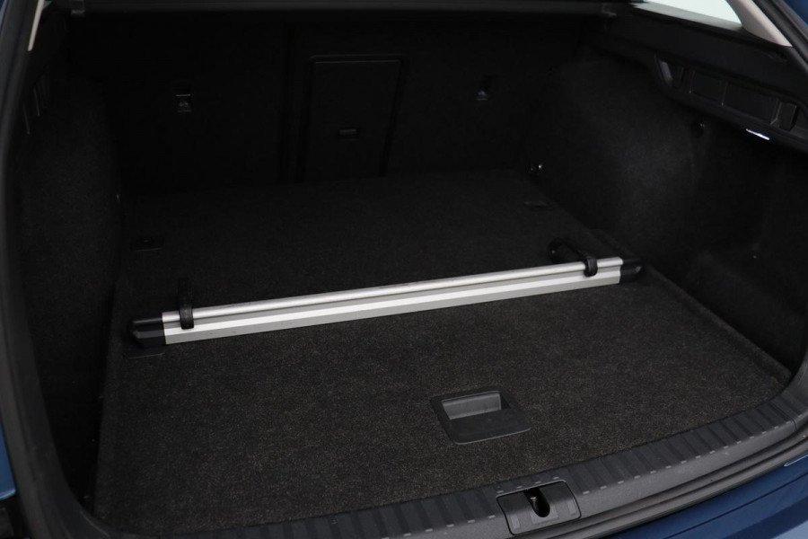 Škoda Octavia 1.0 TSI Business Edition | Leder | Stoelverwarming | Trekhaak | Adaptive cruise | Carplay | Climate control | Parkeerhulp
