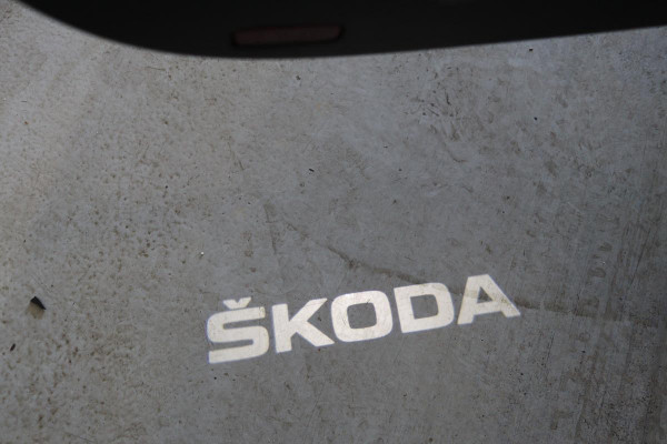 Škoda Octavia 1.0 TSI Business Edition | Leder | Stoelverwarming | Trekhaak | Adaptive cruise | Carplay | Climate control | Parkeerhulp