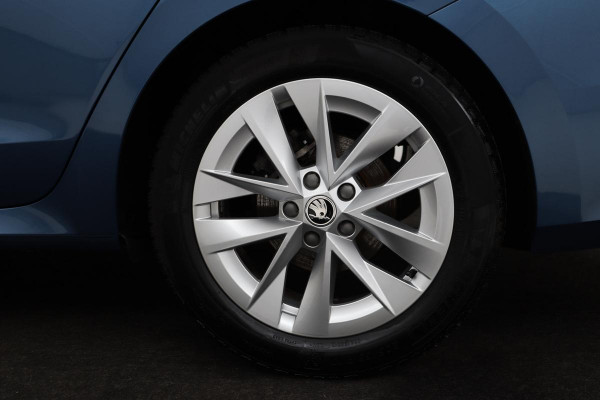 Škoda Octavia 1.0 TSI Business Edition | Leder | Stoelverwarming | Trekhaak | Adaptive cruise | Carplay | Climate control | Parkeerhulp