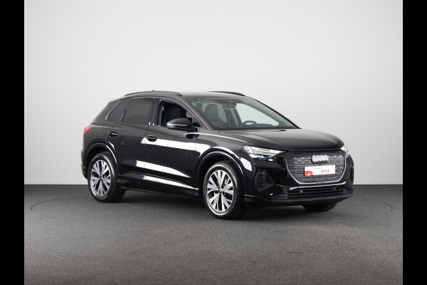Audi Q4 e-tron 45 quattro Advanced edition 82 kWh 286pk | Adaptieve cruise controle | Parkeercamera achter | Optiekpakket zwart Plus