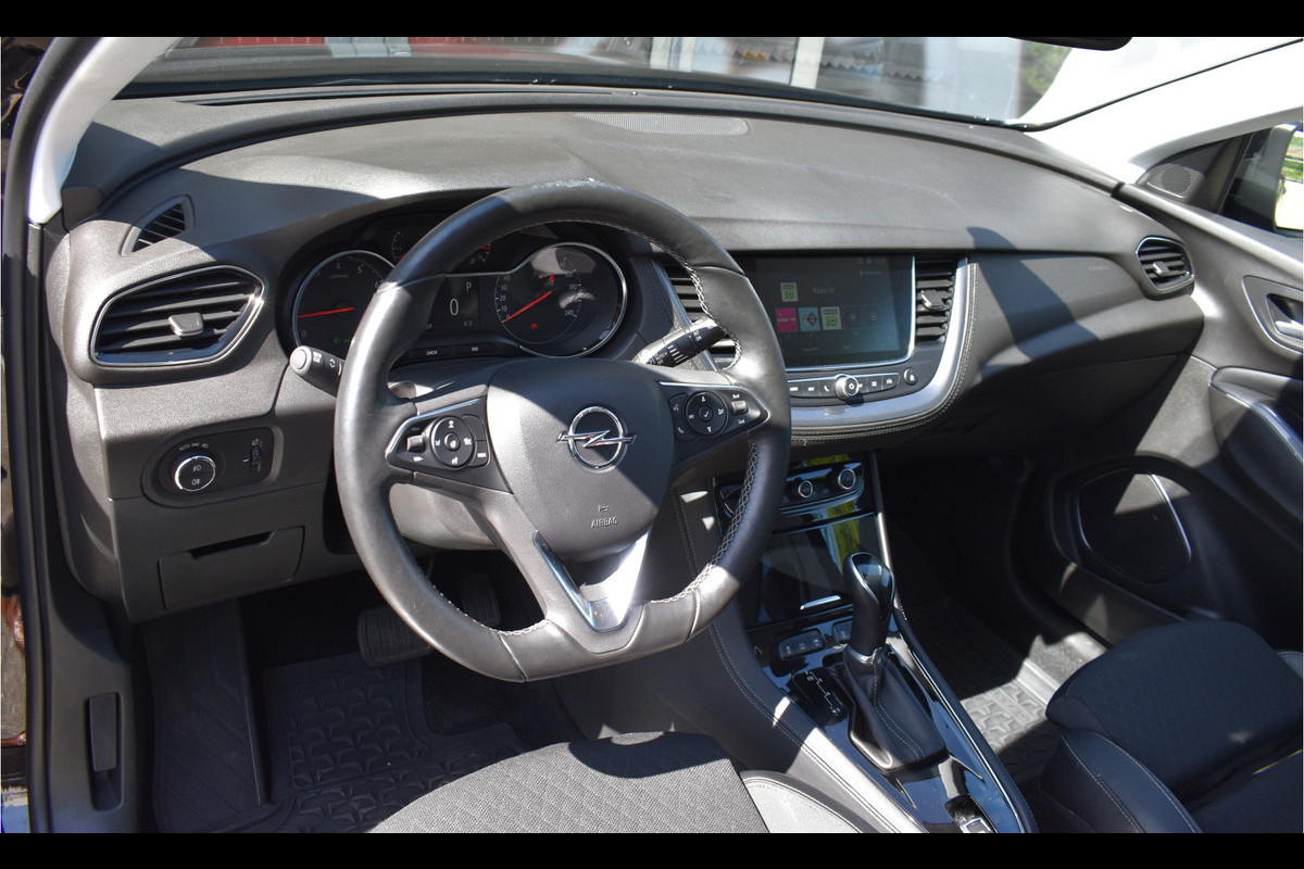 Opel Grandland X 1.6 Turbo Ultimate / Adaptive Cruisecontrol / Carplay / Parkeerhulp / Keyless / LED /