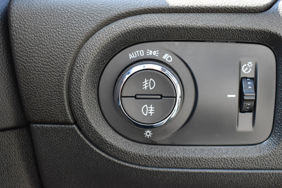Opel Grandland X 1.6 Turbo Ultimate / Adaptive Cruisecontrol / Carplay / Parkeerhulp / Keyless / LED /