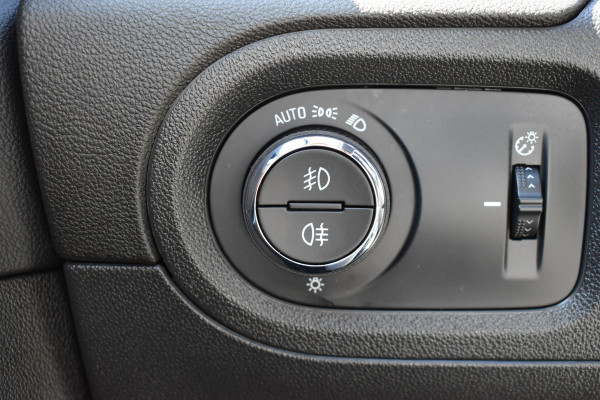 Opel Grandland X 1.6 Turbo Ultimate / Adaptive Cruisecontrol / Carplay / Parkeerhulp / Keyless / LED /