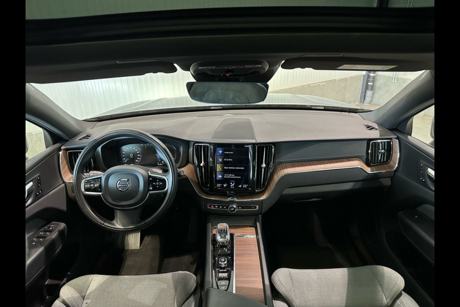 Volvo XC60 T6 Aut. Inscription Luchtvering Trekhaak ACC 340pk