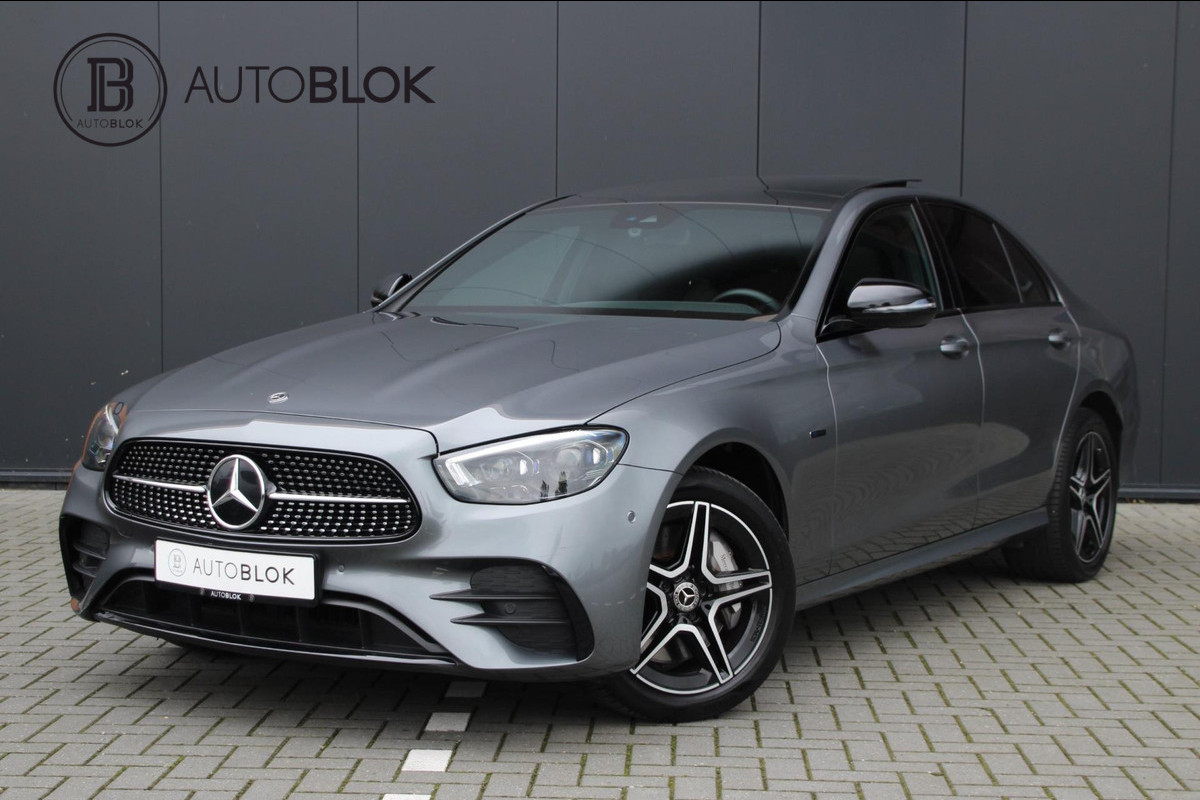 Mercedes-Benz E-Klasse 300 e 4MATIC AMG Line | Pano | Burmester | Widescreen Mercedes-Benz E-Klasse 300 e 4MATIC AMG Line | Pano | Burmester | Widescreen