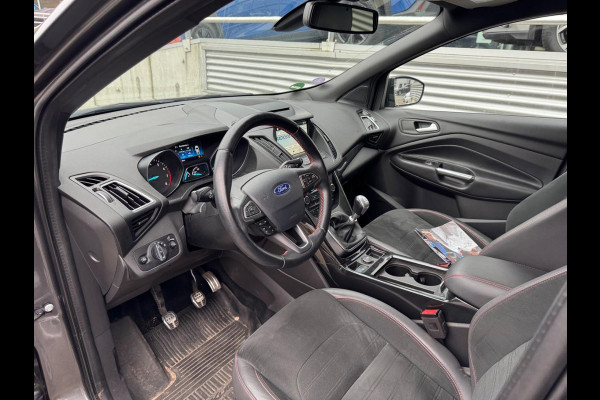 Ford Kuga 1.5 EcoBoost ST-Line Trekhaak 2000KG | Winter Pack | Camera | Navigatie |