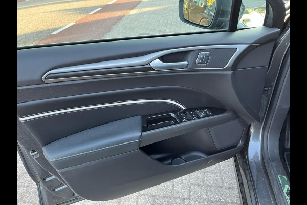 Ford Mondeo Wagon 2.0 IVCT HEV Vignale EXPORT Licht hagelschaden