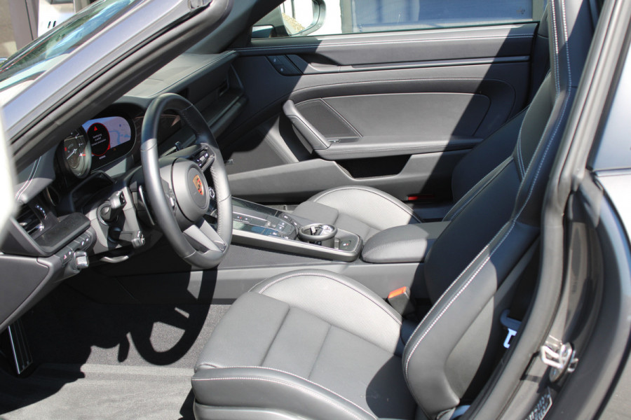 Porsche 911 3.0 Targa / 4 GTS / SportDesign / Bose / Volleder / PDLS+ / Vol Opties / NIEUWSTAAT