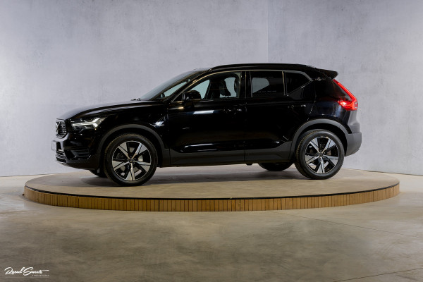 Volvo XC40 1.5 T4 Recharge R-Design | Zwenkbare Trekhaak | Apple carplay | Cruise control | Dab |