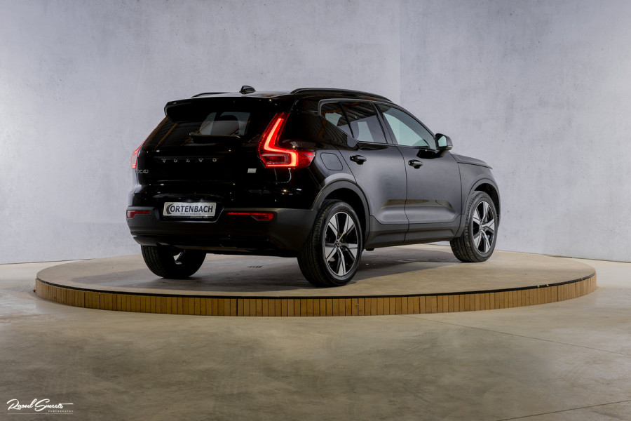 Volvo XC40 1.5 T4 Recharge R-Design | Zwenkbare Trekhaak | Apple carplay | Cruise control | Dab |