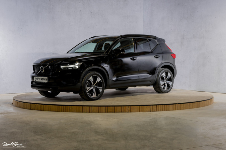 Volvo XC40 1.5 T4 Recharge R-Design | Zwenkbare Trekhaak | Apple carplay | Cruise control | Dab |