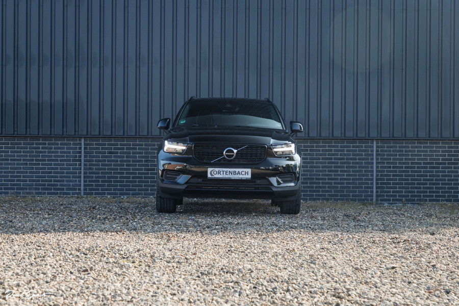 Volvo XC40 1.5 T4 Recharge R-Design | Zwenkbare Trekhaak | Apple carplay | Cruise control | Dab |