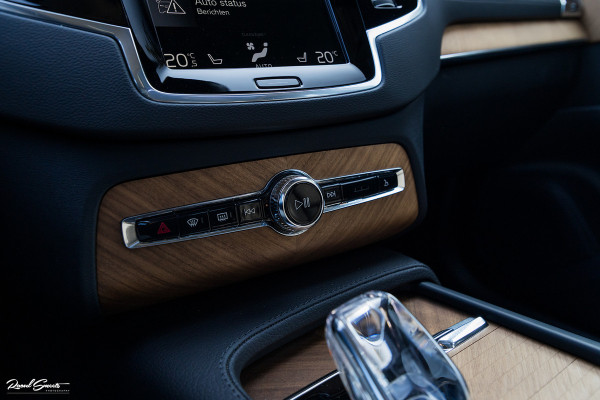 Volvo XC90 2.0 T8 Recharge AWD Plus Bright | Long Range | Adaptieve cruise | Panorama dak | Memory stoelen | Apple carplay |