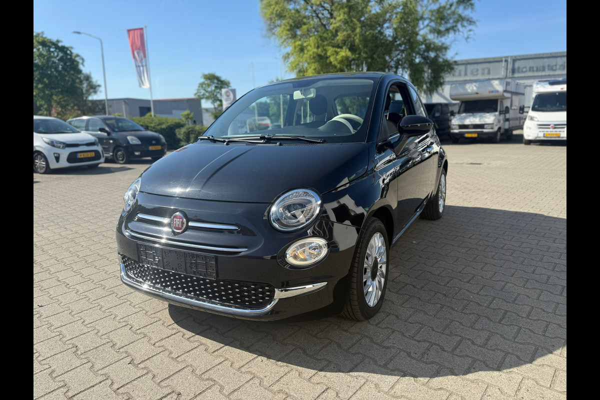 Fiat 500 1.0 Hybrid Dolcevita (BOVAG/RIJKLAARPRIJS) Fiat 500 1.0 Hybrid Dolcevita (BOVAG/RIJKLAARPRIJS)