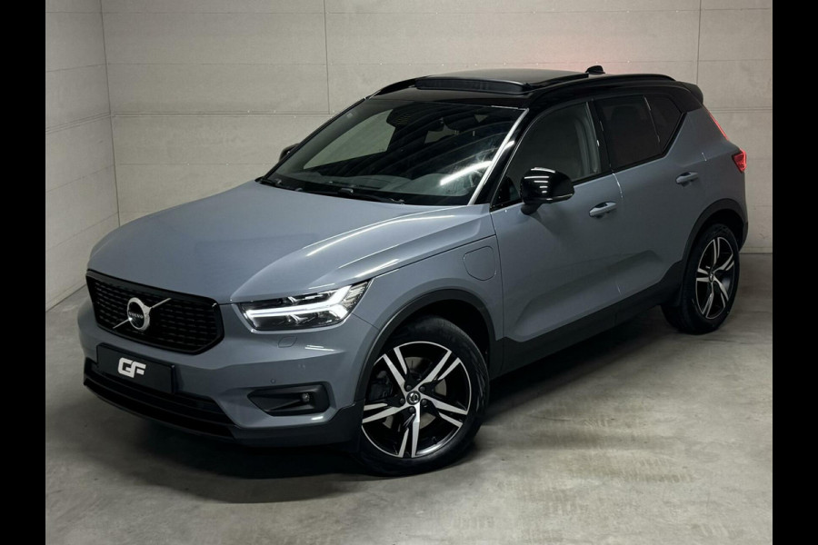 Volvo XC40 1.5 T5 Recharge R-Design Pano Cruise Camera