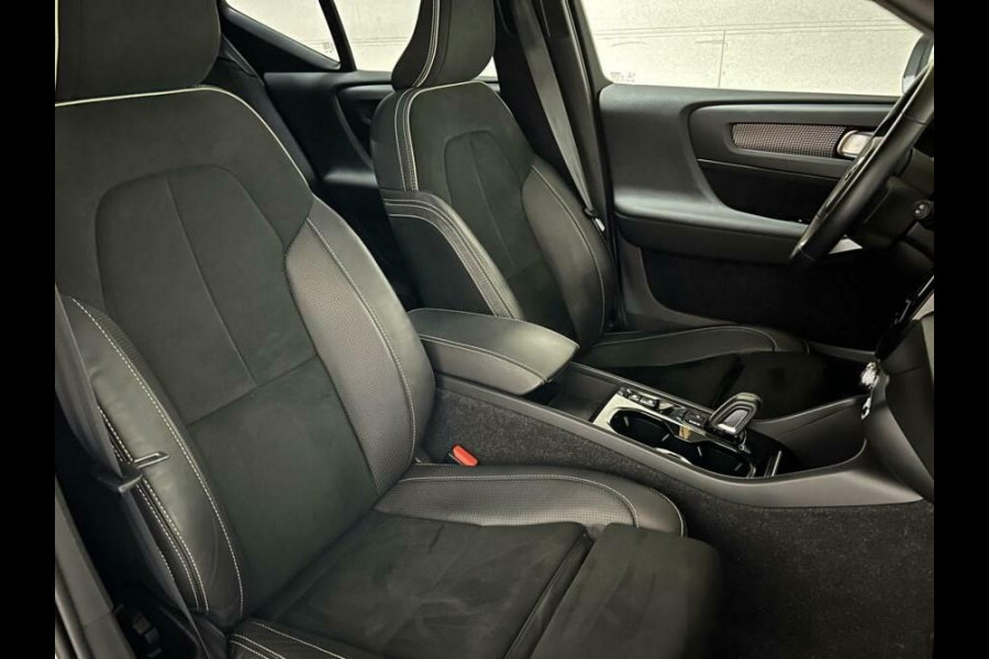 Volvo XC40 1.5 T5 Recharge R-Design Pano Cruise Camera
