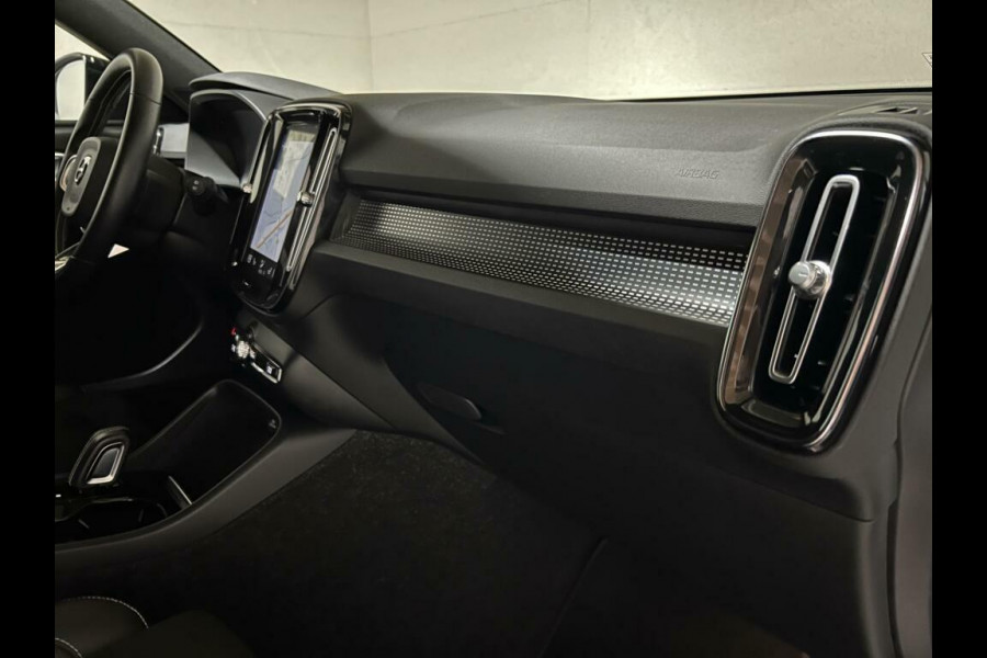 Volvo XC40 1.5 T5 Recharge R-Design Pano Cruise Camera