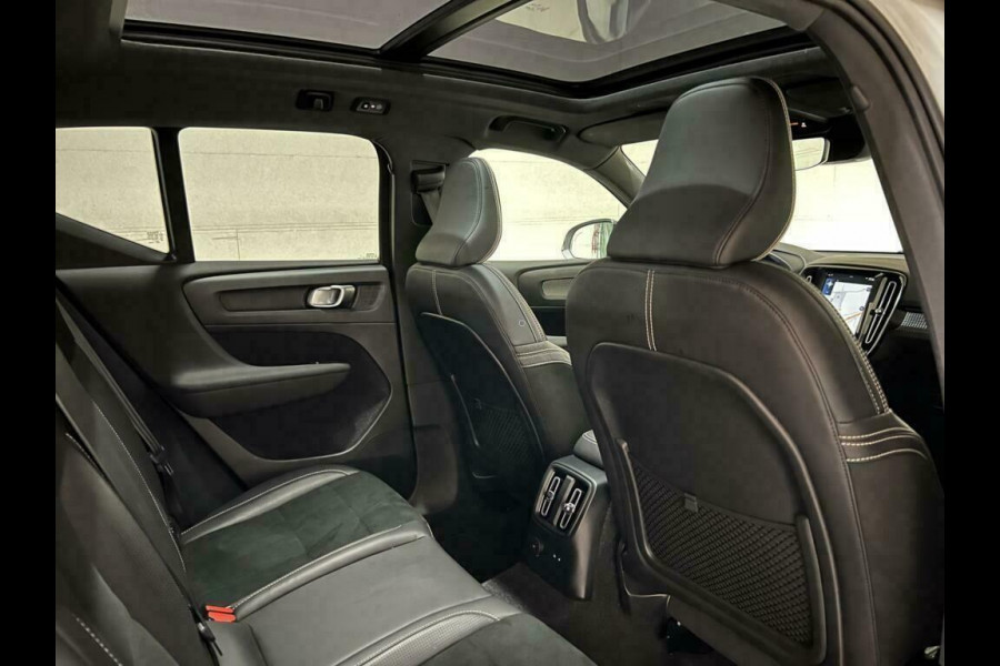 Volvo XC40 1.5 T5 Recharge R-Design Pano Cruise Camera