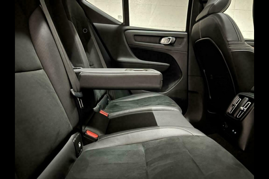 Volvo XC40 1.5 T5 Recharge R-Design Pano Cruise Camera