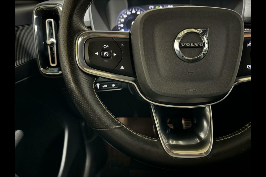 Volvo XC40 1.5 T5 Recharge R-Design Pano Cruise Camera