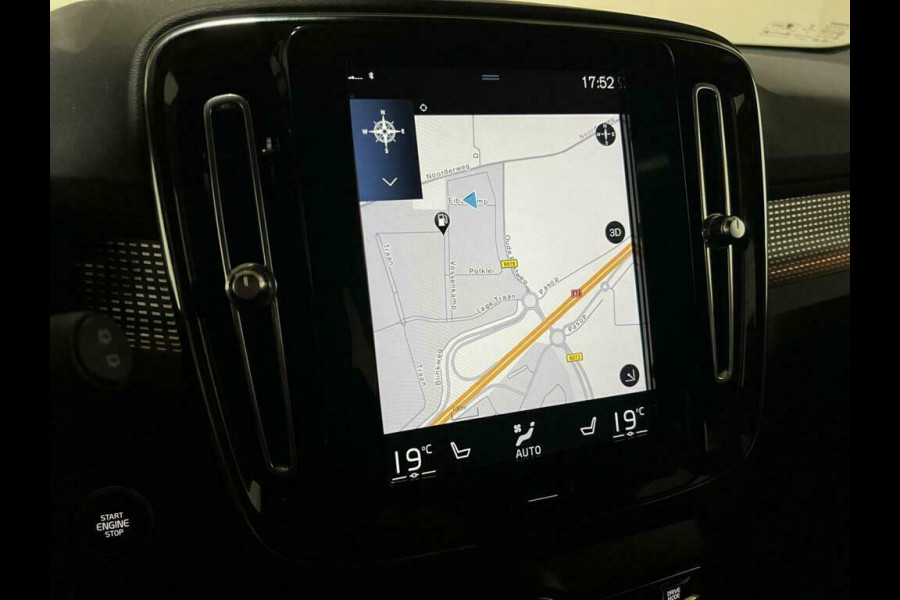 Volvo XC40 1.5 T5 Recharge R-Design Pano Cruise Camera