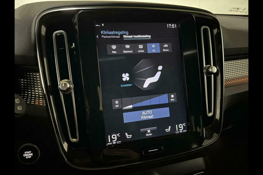 Volvo XC40 1.5 T5 Recharge R-Design Pano Cruise Camera
