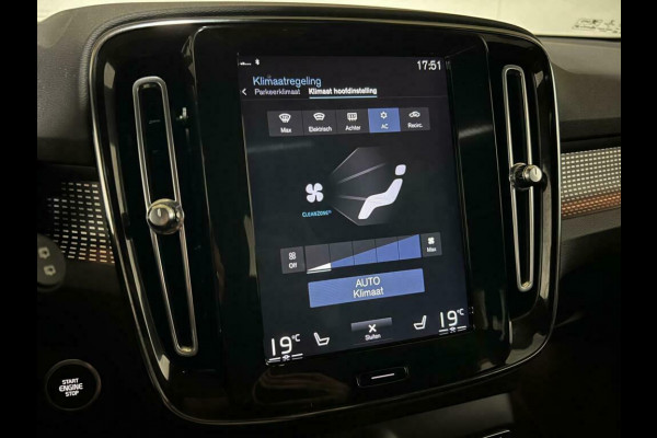 Volvo XC40 1.5 T5 Recharge R-Design Pano Cruise Camera