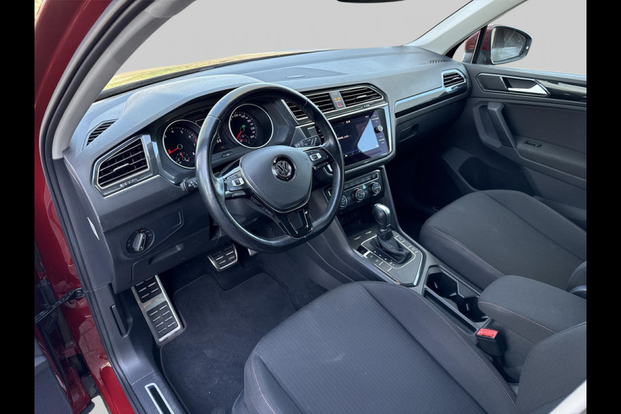 Volkswagen Tiguan 1.4 TSI ACT Highline Business R | automaat | trekhaak | nieuwe allseason banden