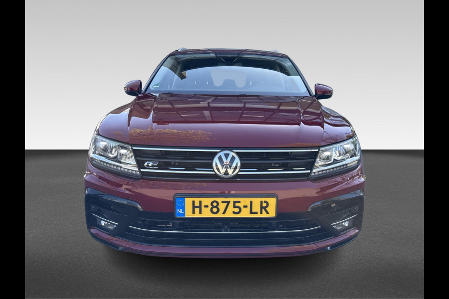 Volkswagen Tiguan 1.4 TSI ACT Highline Business R | automaat | trekhaak | nieuwe allseason banden