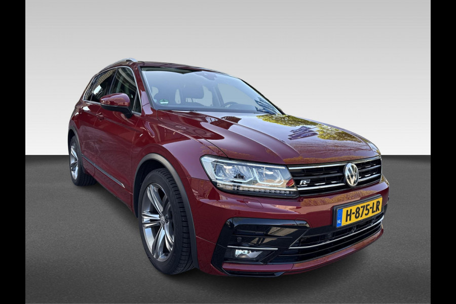 Volkswagen Tiguan 1.4 TSI ACT Highline Business R | automaat | trekhaak | nieuwe allseason banden