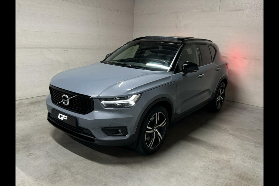 Volvo XC40 1.5 T5 Recharge R-Design Pano Cruise Camera