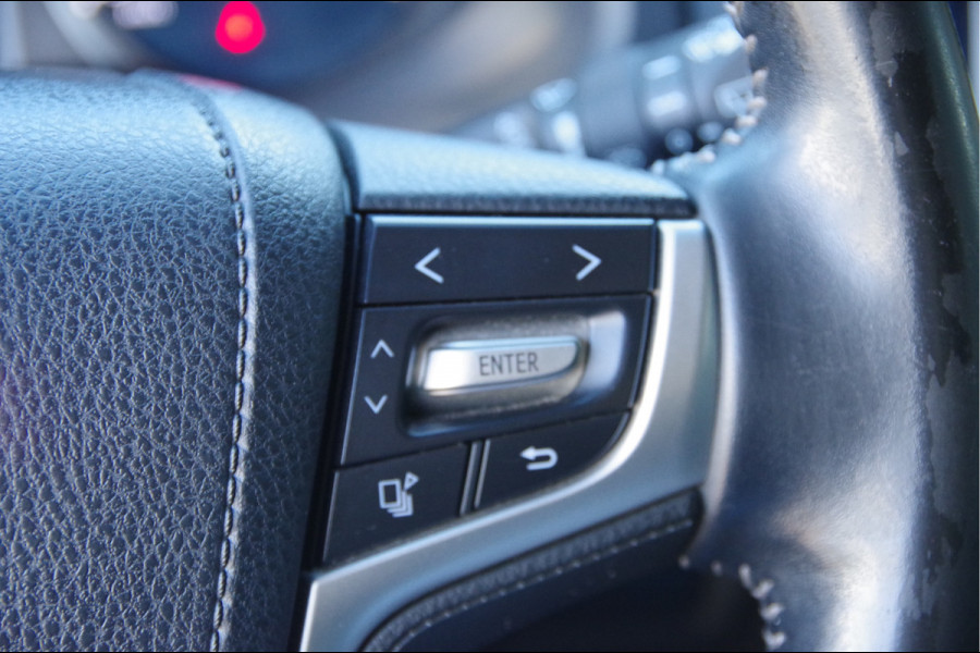 Toyota Land Cruiser 2.8 D-4D-F 177PK AUT. LED, 3.5T TREKHAAK, CAMERA, NAVI, CRUISE, CLIMA, STOELVERWARMING, ELEKTR. FOTO'S