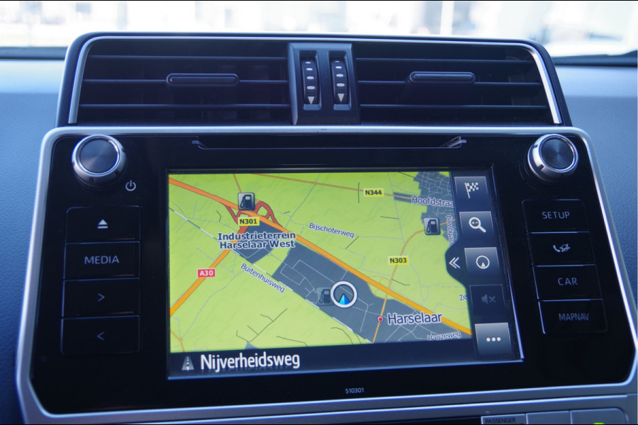 Toyota Land Cruiser 2.8 D-4D-F 177PK AUT. LED, 3.5T TREKHAAK, CAMERA, NAVI, CRUISE, CLIMA, STOELVERWARMING, ELEKTR. FOTO'S