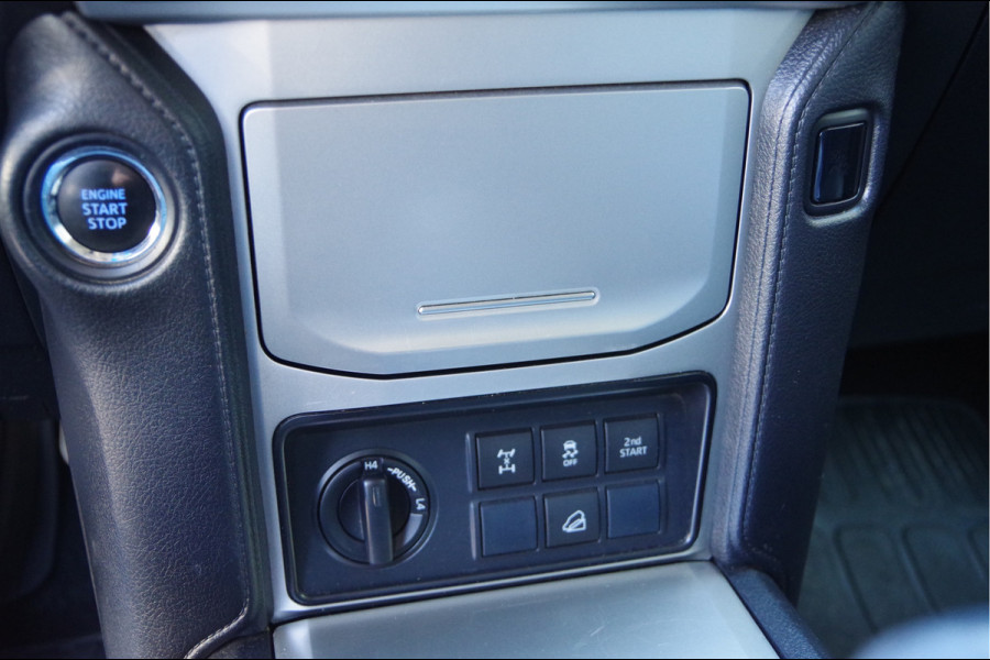 Toyota Land Cruiser 2.8 D-4D-F 177PK AUT. LED, 3.5T TREKHAAK, CAMERA, NAVI, CRUISE, CLIMA, STOELVERWARMING, ELEKTR. FOTO'S