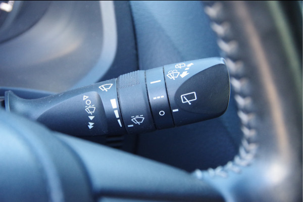 Toyota Land Cruiser 2.8 D-4D-F 177PK AUT. LED, 3.5T TREKHAAK, CAMERA, NAVI, CRUISE, CLIMA, STOELVERWARMING, ELEKTR. FOTO'S