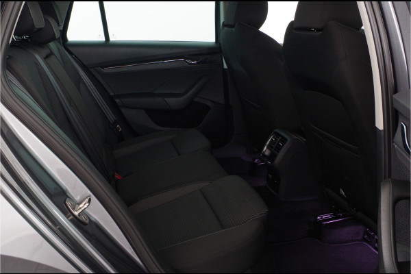 Škoda Octavia Combi 1.0 e-TSI Ambition > Trekhaak/Camera/Sfeerverlichting/Stoelverwarming...